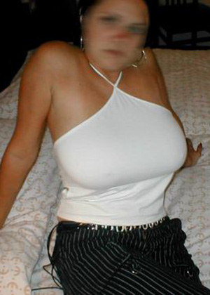 Sexy mom amateur displays her mega boobs